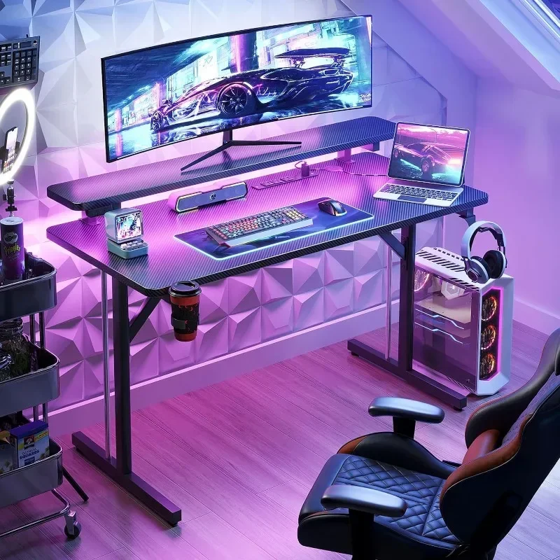 v Escritorio para juegos pequeño con luces LED y tomas de corriente, mesa para juegos de escritorio para computadora de 39 pulgadas con estante para monitor, escritorio para jugadores