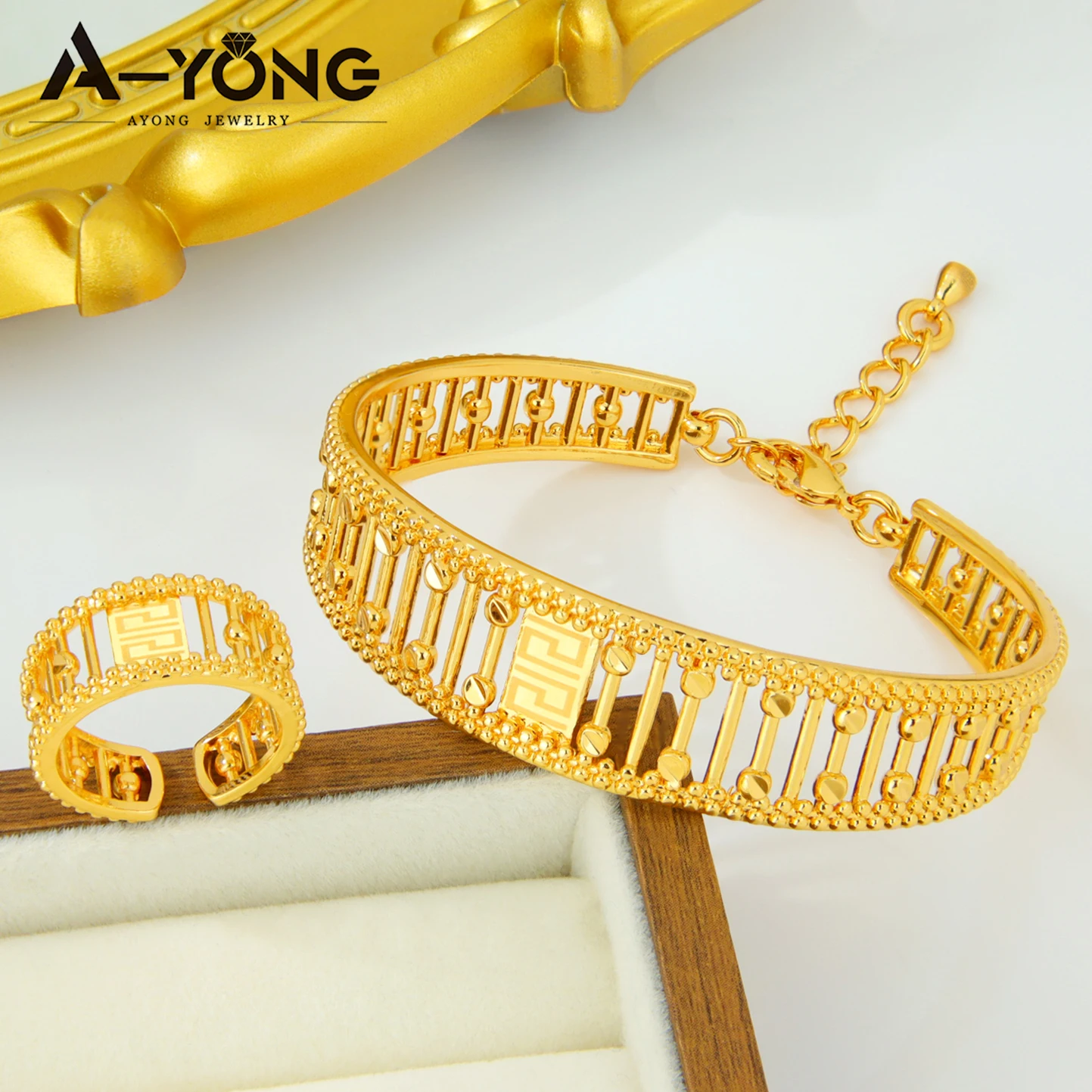 Dubai Mode Zirkonia Schmuckset 21k Vergoldet Monaco Mode Hip-Hop Offene Armreifen Ring Arabische Damen Event Party Schmuckstücke – Detail 6