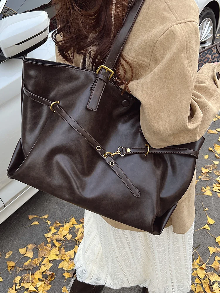 Retro Bag Women Large Capaci 2024 New Autumn and Winter All-Match Shoulder Bag This Year Popular Simple Commuter Tote Bag