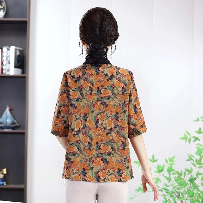 Cardigan da donna Nuovo top ampio che riduce l'età alla moda