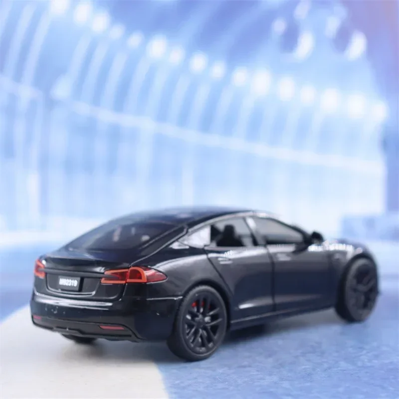 1:24 Tesla Model S sedan High Simulation Diecast Metal Alloy Model car Sound Light Pull Back Collection Kids Toy Gifts