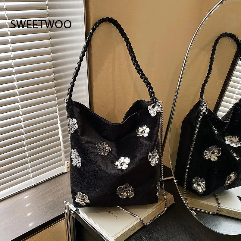 2026 Schwarze Pailletten-Blumen-Gewebte Bucket-Tasche mit Geflochtenem Schulterriemen, Große Kapazität, Koreanische Ins Damen-Schultertasche