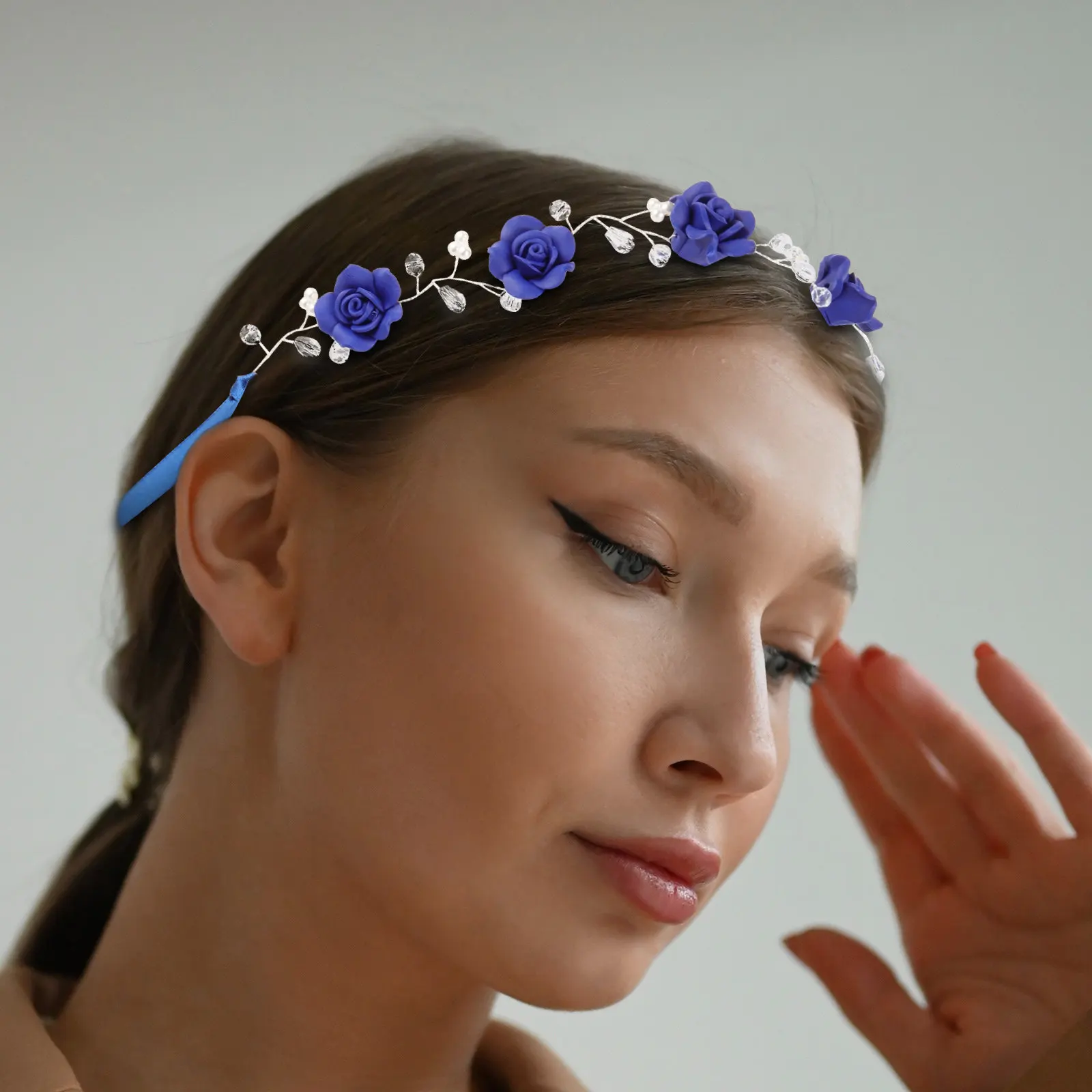 

Стильная повязка для волос с жемчугом и стразами, синий цветочный дизайн, свадебный ободок для банкета, аксессуары для волос для свадьбы в темно-синем цвете