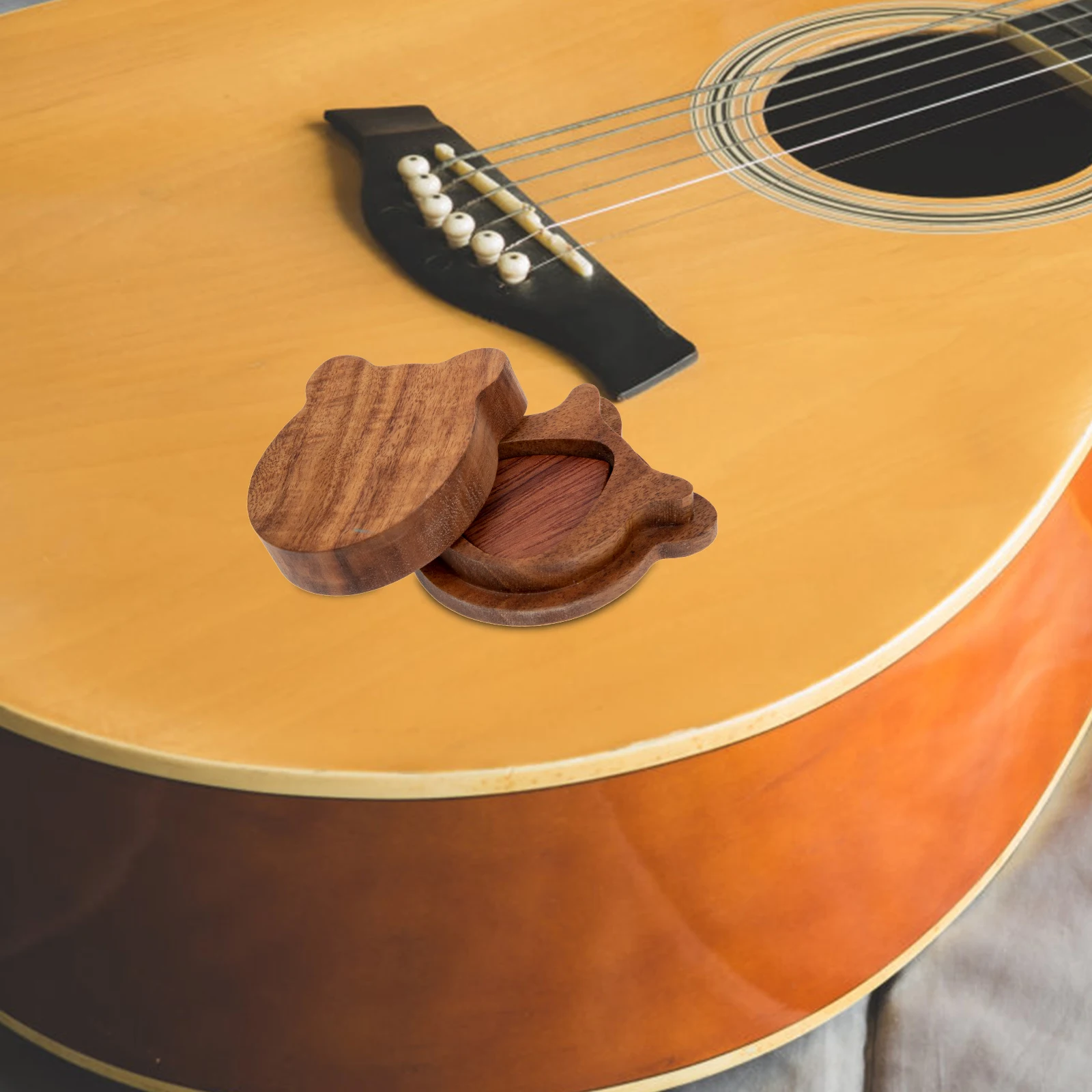 

Stringed Instrument Man Guitar Tools Wood Picks Case Plectrums for Acoustic