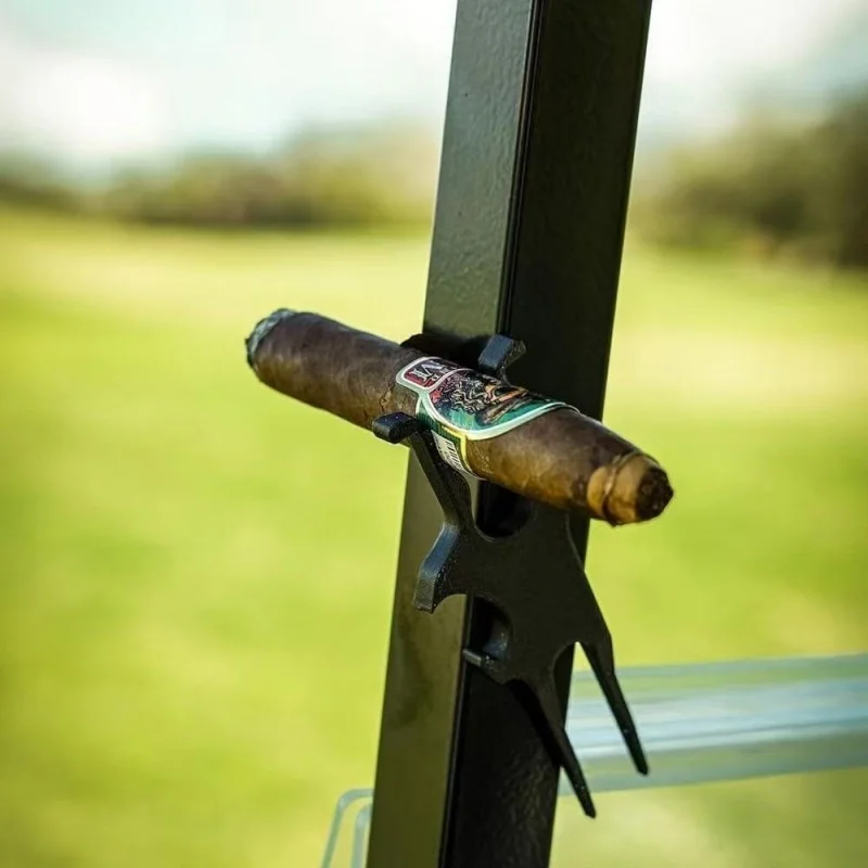 Golf Cigar Holder Hot Sale Magnetic Portable Ground Insert Multifunctional Divot Tool Golf Accessories
