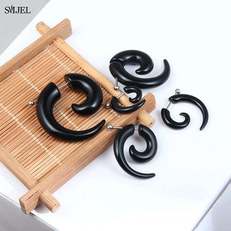 1PC Punk Acrylic Black Bull Horn Snail Shape Earrings For Men Women Hip-hop Rock Party Personality Ear Jewelry Korean Wholesale