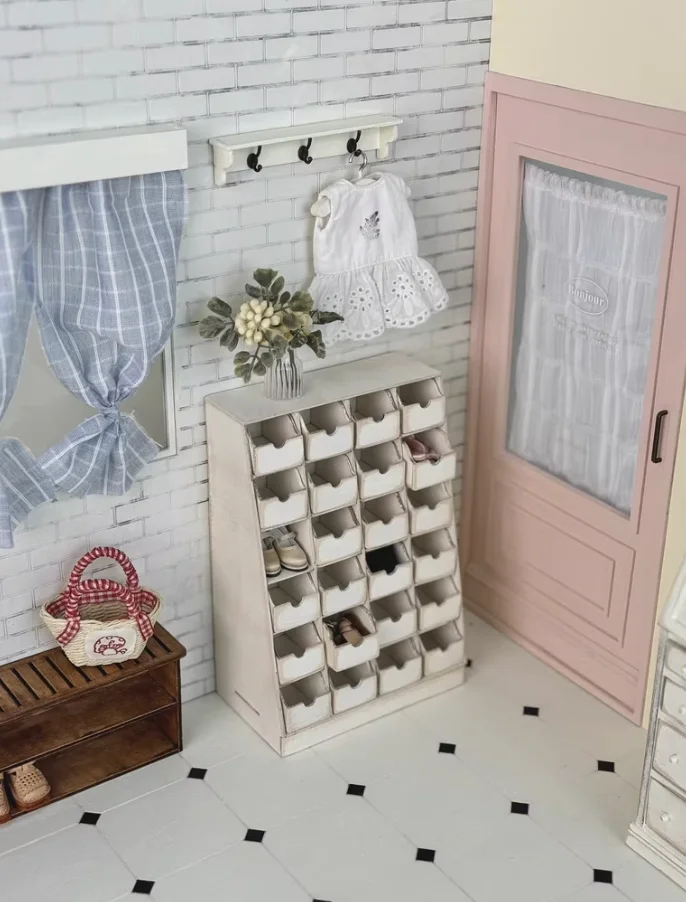 1/6 poppenhuis mini-meubels |   Franse romige vintage dressoirtafel opbergkast |   DIY Materiaal Kit Pack Handgemaakte BJD Decor