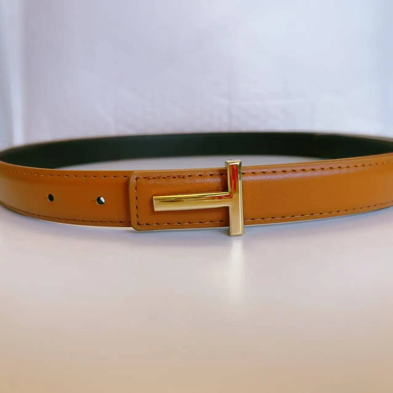 جديد حزام للنساء على الوجهين استخدام موضة البوب رسالة T حزام الجينز فستان اكسسوارات 2.5 سنتيمتر حزام عالي الجودة