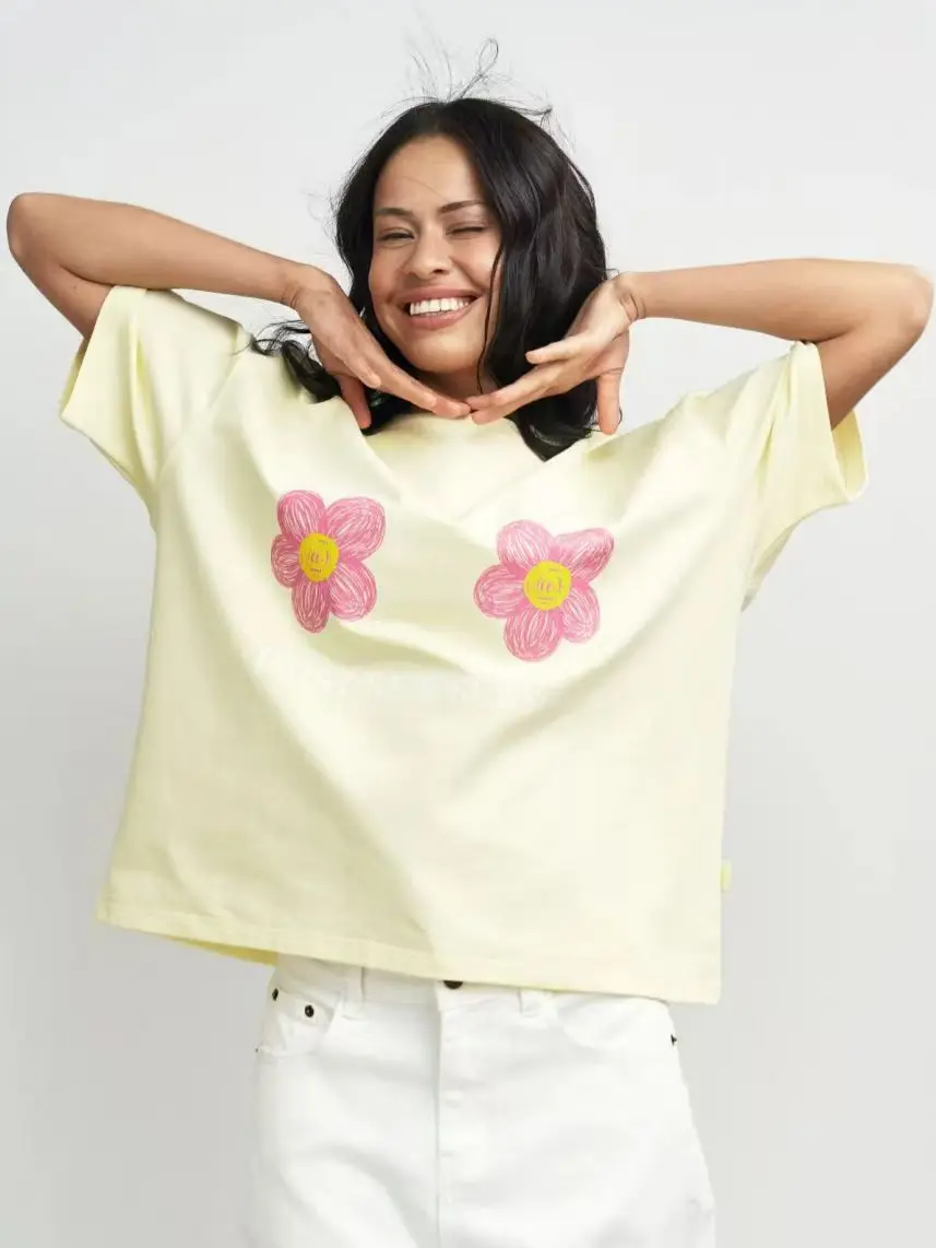 Cartoon Hand Drawn Abstract Flowers Summer Cotton Women's Fashion Printed T-shirt Casual Vintage High Street Loose Tops 2026 New