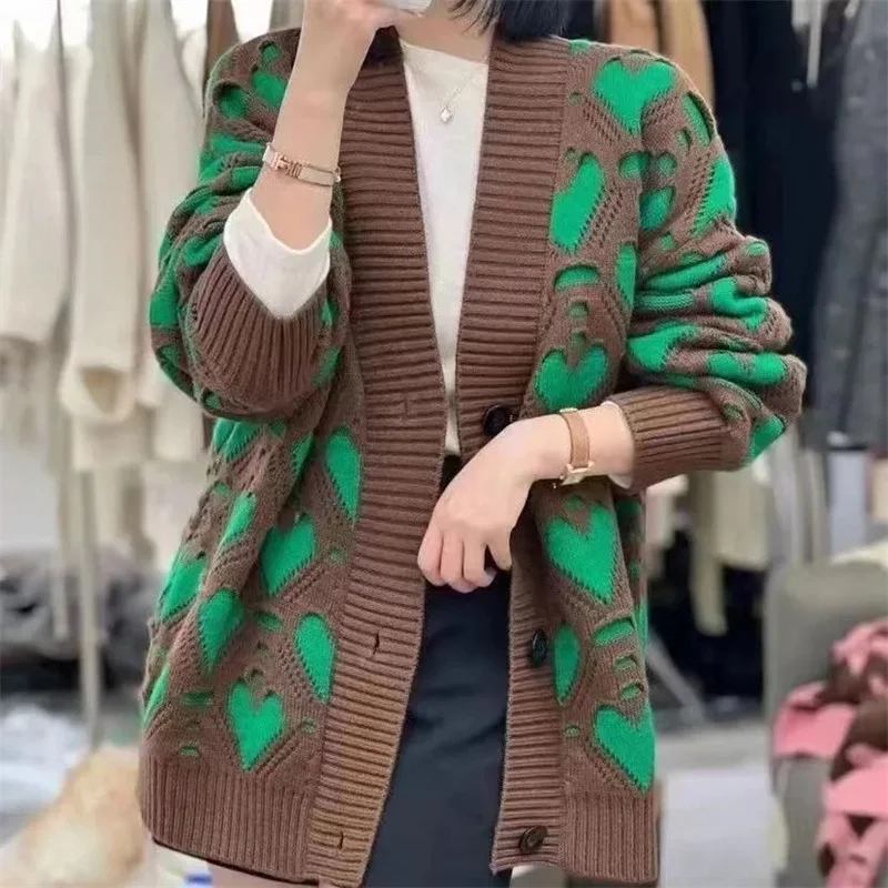 

Color Matching Sweater Coat Spring and Autumn 2024 New Plaid Love Design Lazy Wind Commuter Wool Cardigan Coat Woman