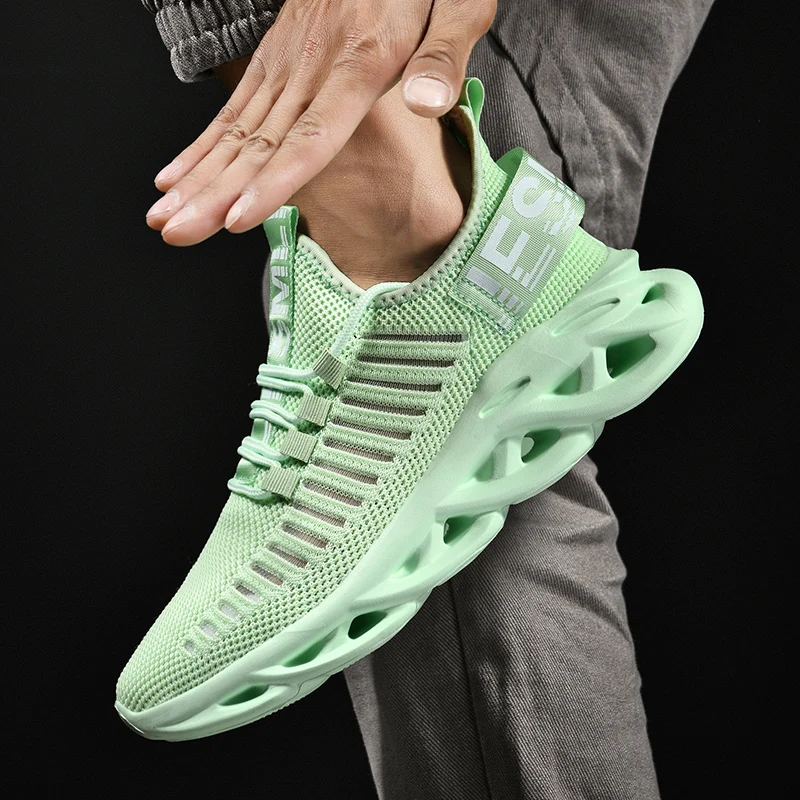 Nowe męskie buty wygodne adidasy oddychające buty do biegania dla mężczyzn siateczkowe buty sportowe do butów wling trampki lekkie sportowe