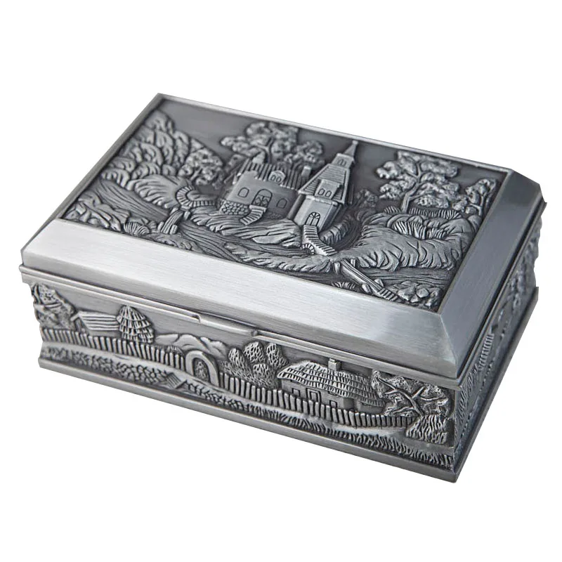 European creative retro castle jewelry box zinc alloy exquisite relief carriage jewelry box wedding birthday gift box