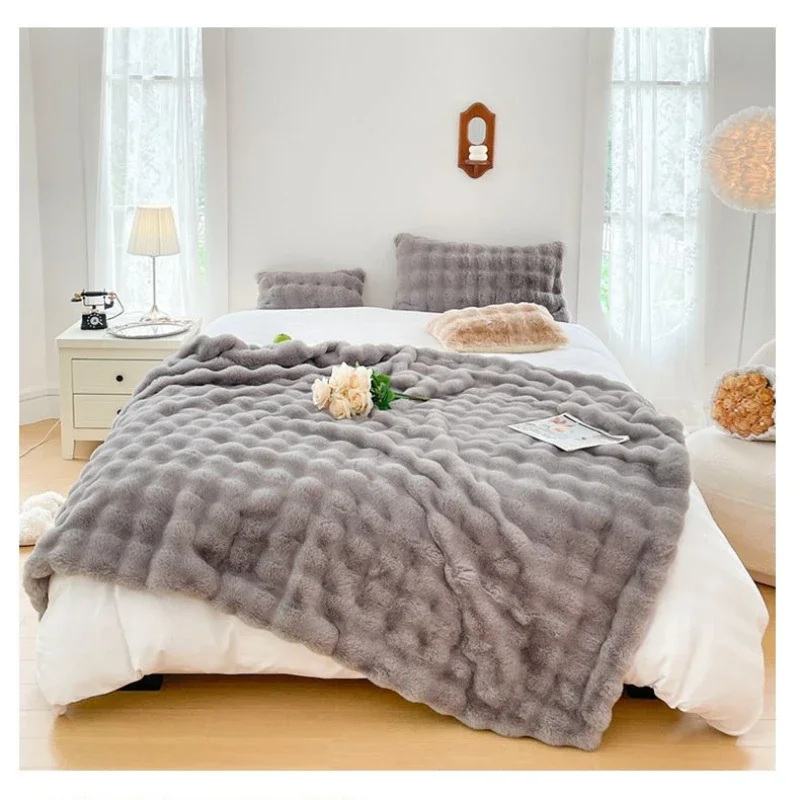 Fluffy Blanket Nordic Personalized Blankets for Winter Thick Thermal Insulation Sofa Cover Home Textile Luxury Products