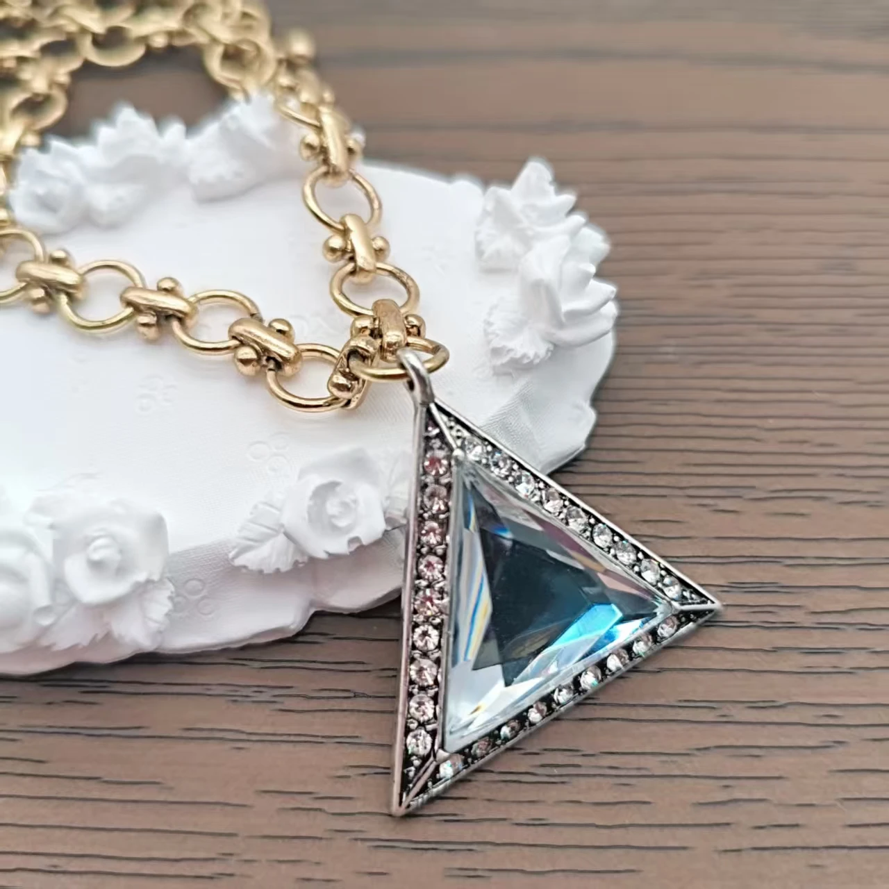 Thumbnail 4 - #11 Trending Womens Choker Necklaces Right Now