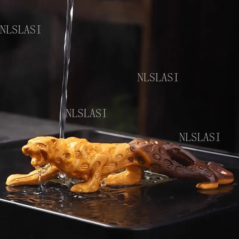Color Changing Leopard Tea Pet Figurine with Coin Pattern Resin Fortune Animal Statue for Kung Fu Tea Table and Wealth Decor