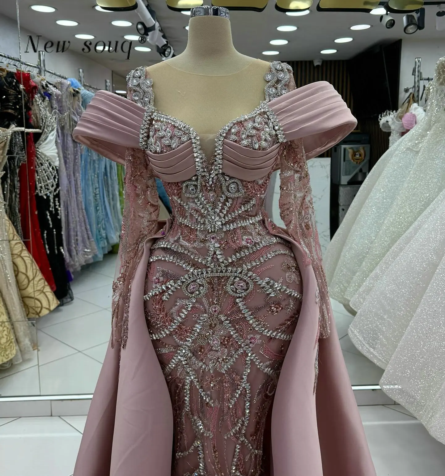 

Elegant Blush Pink Long Sleeves Evening Dresses with Detachable Train Customized Arabic Formal Gowns Wedding Guest Party Wear