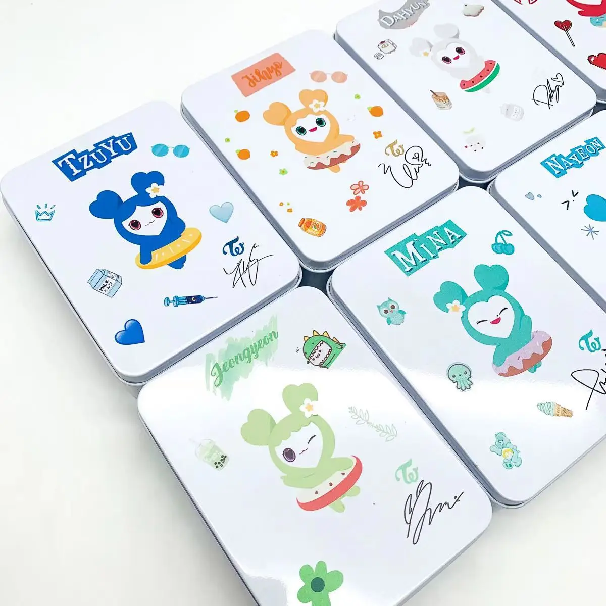 TWICE مرتين صندوق حديد 12*9*4 سنتيمتر صندوق تخزين بطاقة تخزين صندوق تخزين Nayeon Jeongyeon مومو سانا Jihyo Mina Dahyun Chaeyoung Tzuyu Kpop