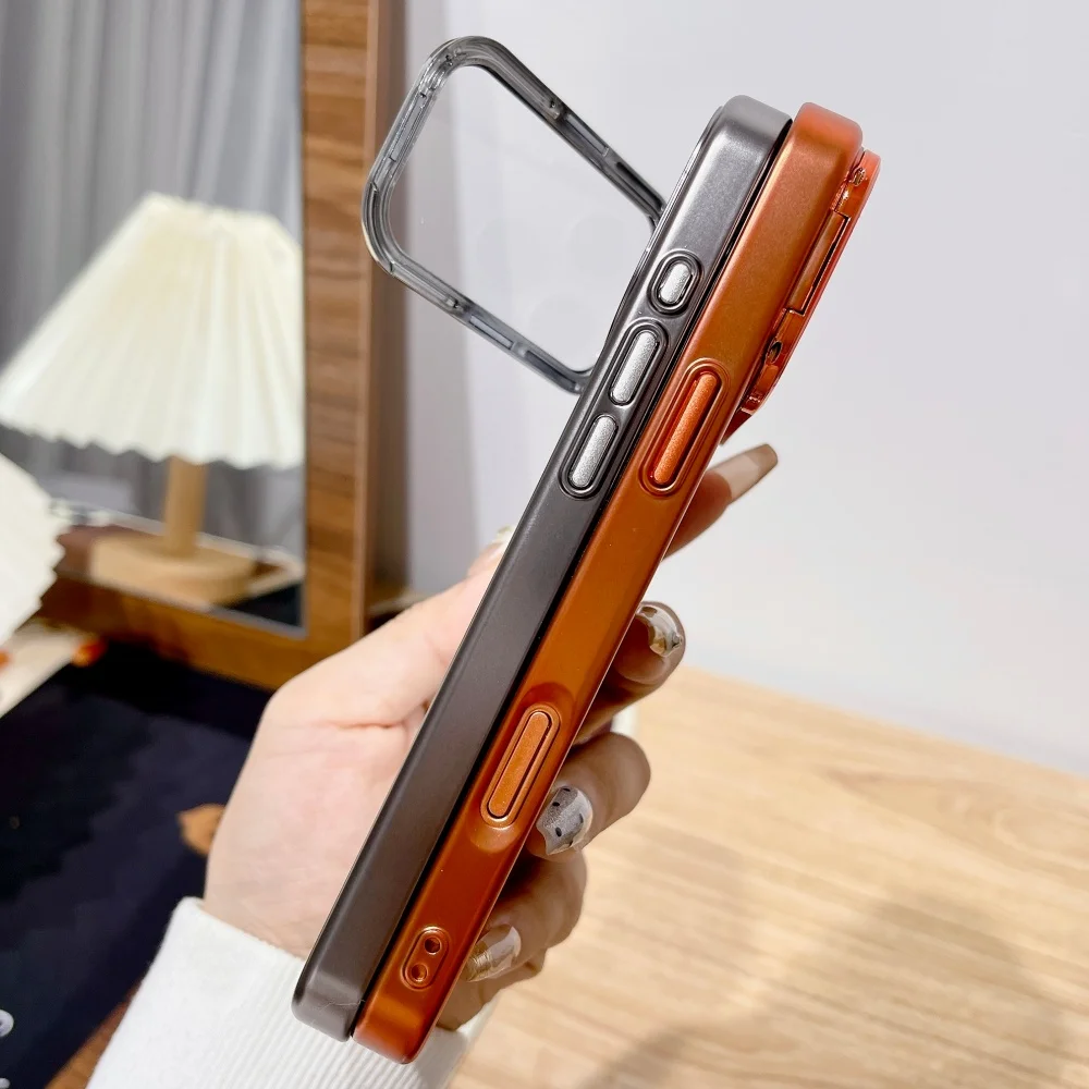 Etui na telefon iPhone 17 Pro Max 17 Pro z przezroczystym, ultracienkim, odpornym na wstrząsy obudową PC, z uchwytem na aparat ze składanego szkła i powłoką galwaniczną.