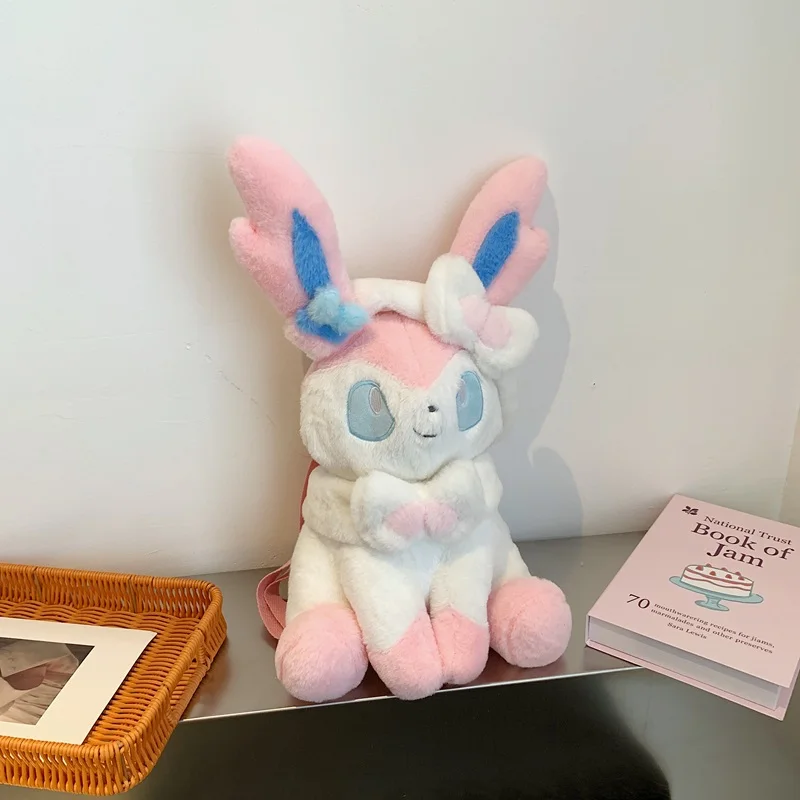 Cartoon Mew Sylveon Plüsch-Rucksack, weiche, flauschige, gefüllte Raichu-Umhängetasche für Studenten, tägliche Reiseaufbewahrung, Dekoration, Fans-Geschenke – Detail 13