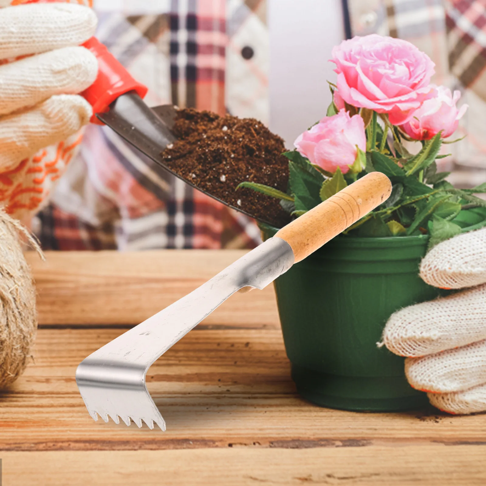 

Wooden Handle Trowel Stainless Steel Garden Tool Durable Practical Lightweight Easy Carry Ergonomic Design Gardening Supplies