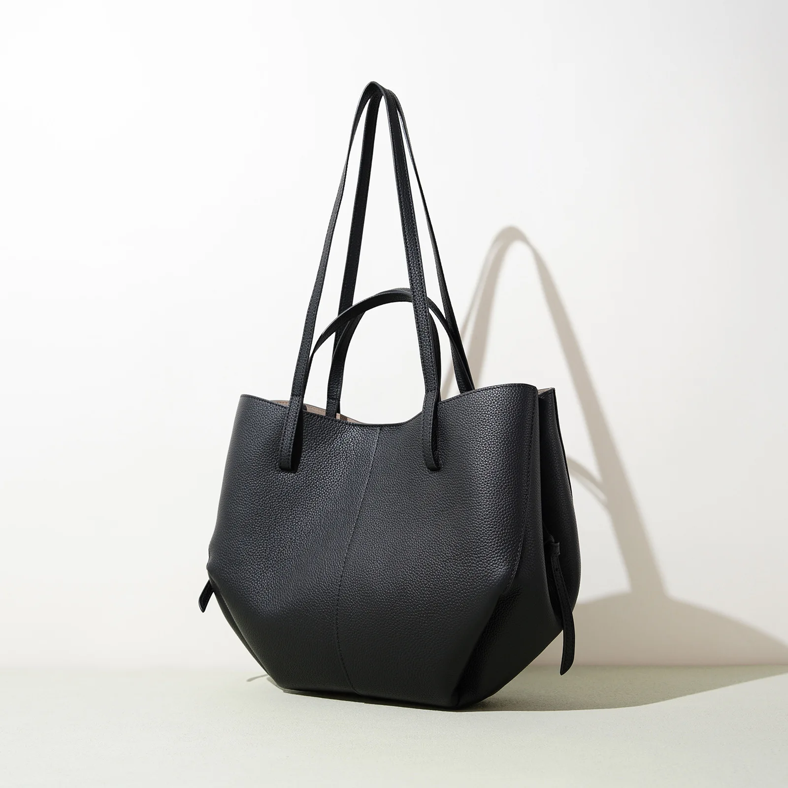 Korean Niche Design Wing Tote Bag Women's Genuine Cowhide Handbag Large Capacity Shoulder Bag Fashion Versatile Shopper Bag