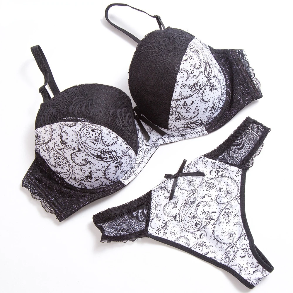 Sexy Thong Lace Push Up Bra Set Lingerie Women Underwear Sets Intimates Embroidery Floral Black White Big Size Bra Brief Sets