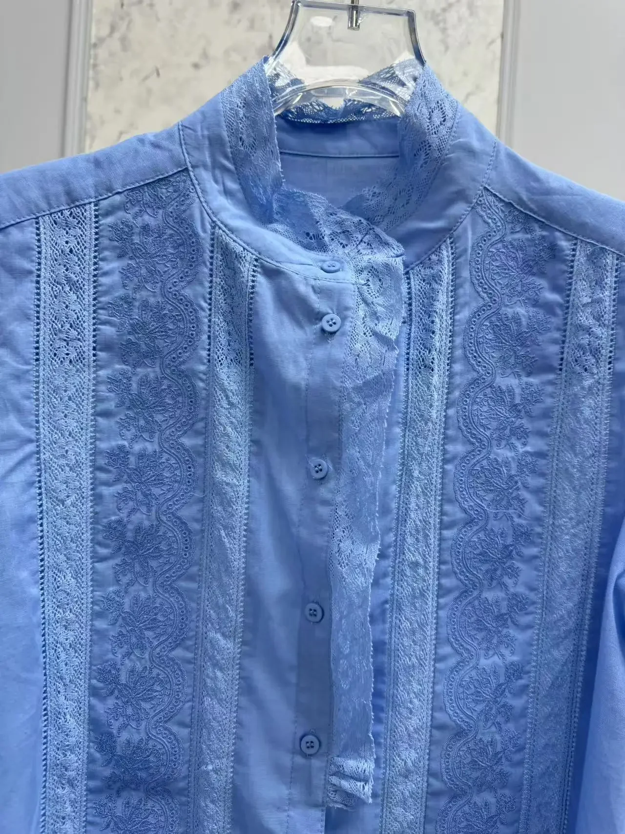 2025 신상 여성 레이스 블라우스 긴팔 싱글 버튼 블루 또는 화이트 러플 셔미즈 봄 여름