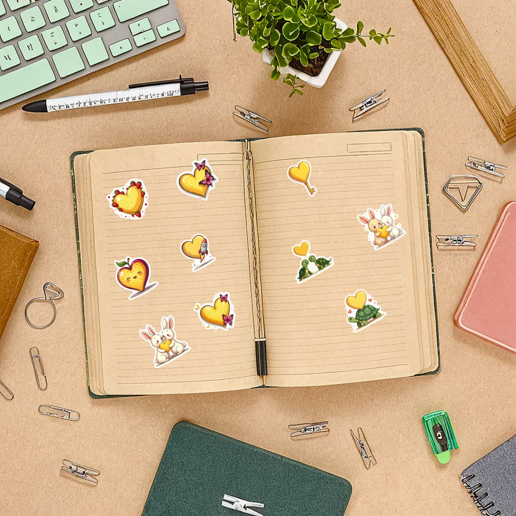 50pcs Decals Vinyl Stickers Decals Heart Stickers for Party Favors Scrapbooking