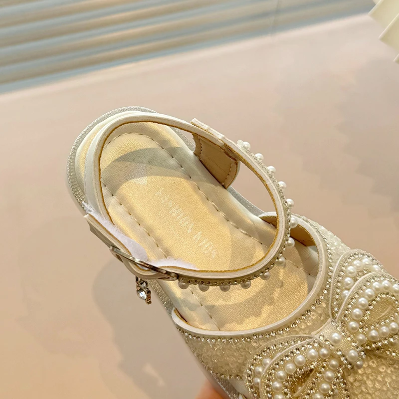 Sandalias con punta de princesa para niña, zapatos de verano con suelas suaves para bebé, tendencia de cristal, DDY5822, 2024