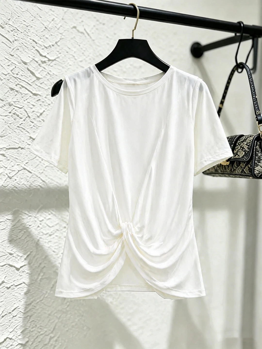 

Summer 2026 Women's Loose Casual Short Sleeve T-Shirt Knot Design White Anti-aging Trendy Top Commute Style Korean Version