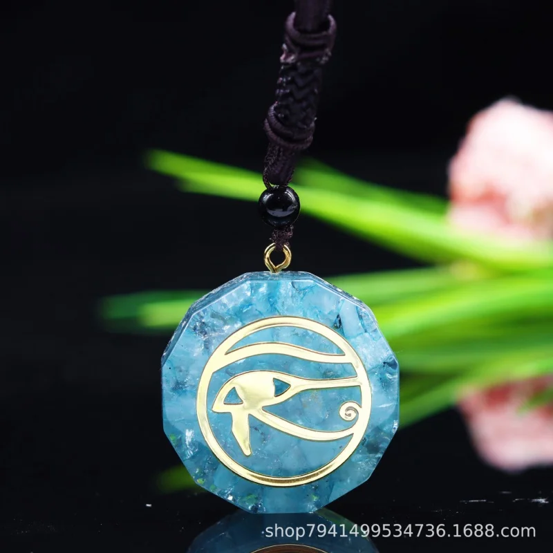 

Ogen Energy Explosion Necklace Pendant Natural Crystal Aquamarine Gravel Epoxy Products Chakarat Crane