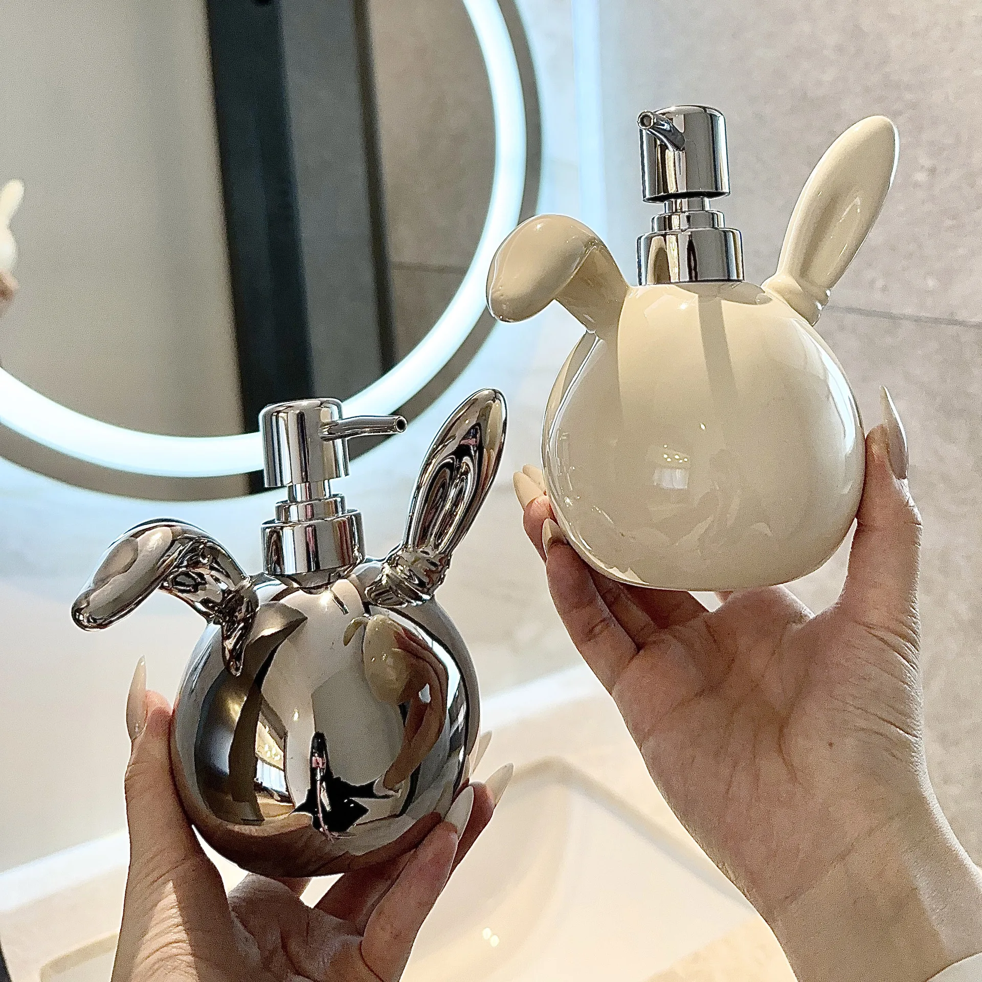 Creative Rabbit Shaped Ceramic Lotion Bottle Soap Box Household Shower Gel Bottle Shampoo Bottle Cartoon Bathroom Accessories