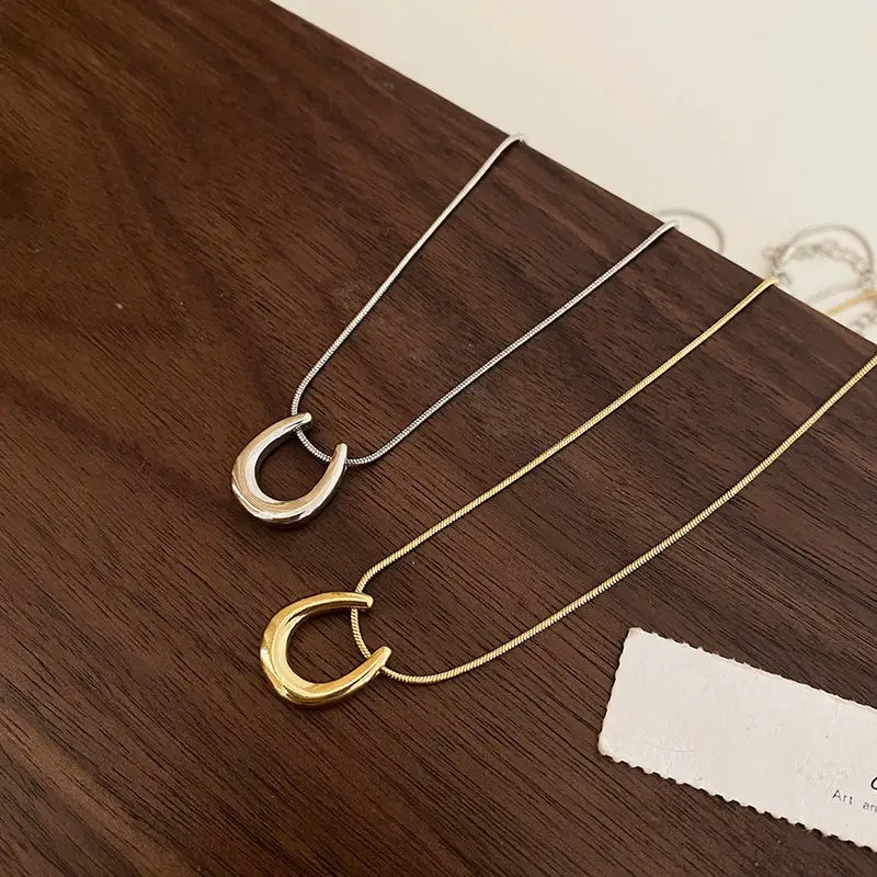 Titanium Steel Geometric U Necklace Women Light Luxury Niche Design Simple Clavicle Chain