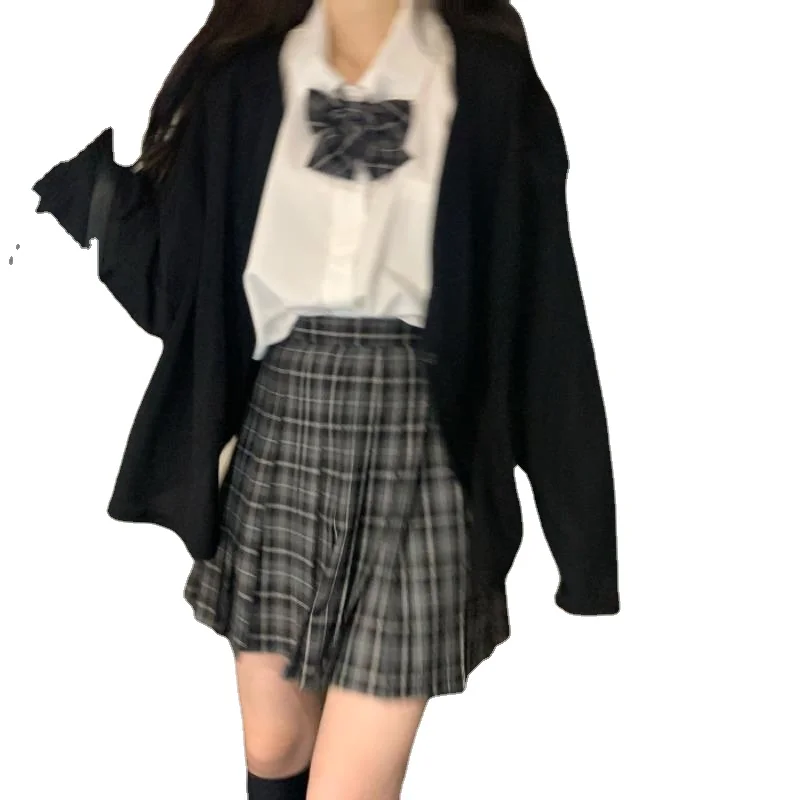 College style suit female autumn and winter 2024 Korean version of the sweater jacket + long-sleeved shirt + plaid pleated skirt