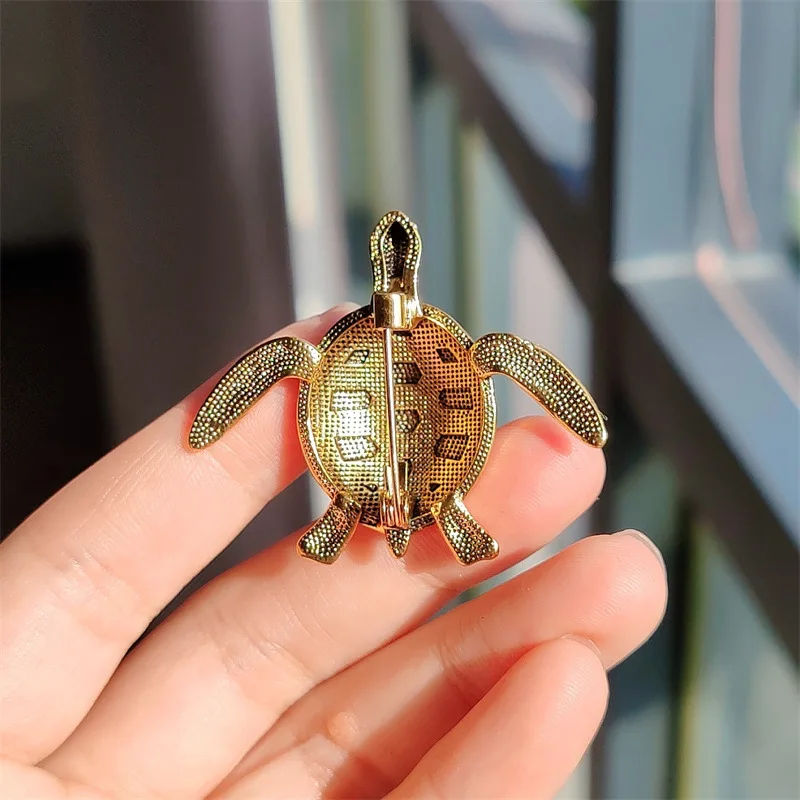 Fashionable Turtle Gold Silver Brooch Animal Water Diamond Drip Oil Vintage Men's and Women's Clothing Brooch Party Jewelry Gift