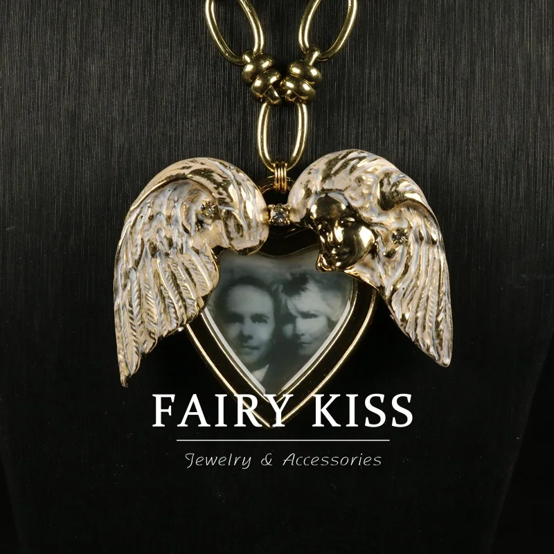 Medieval retro big chain  love pendant necklace design angel wings necklace