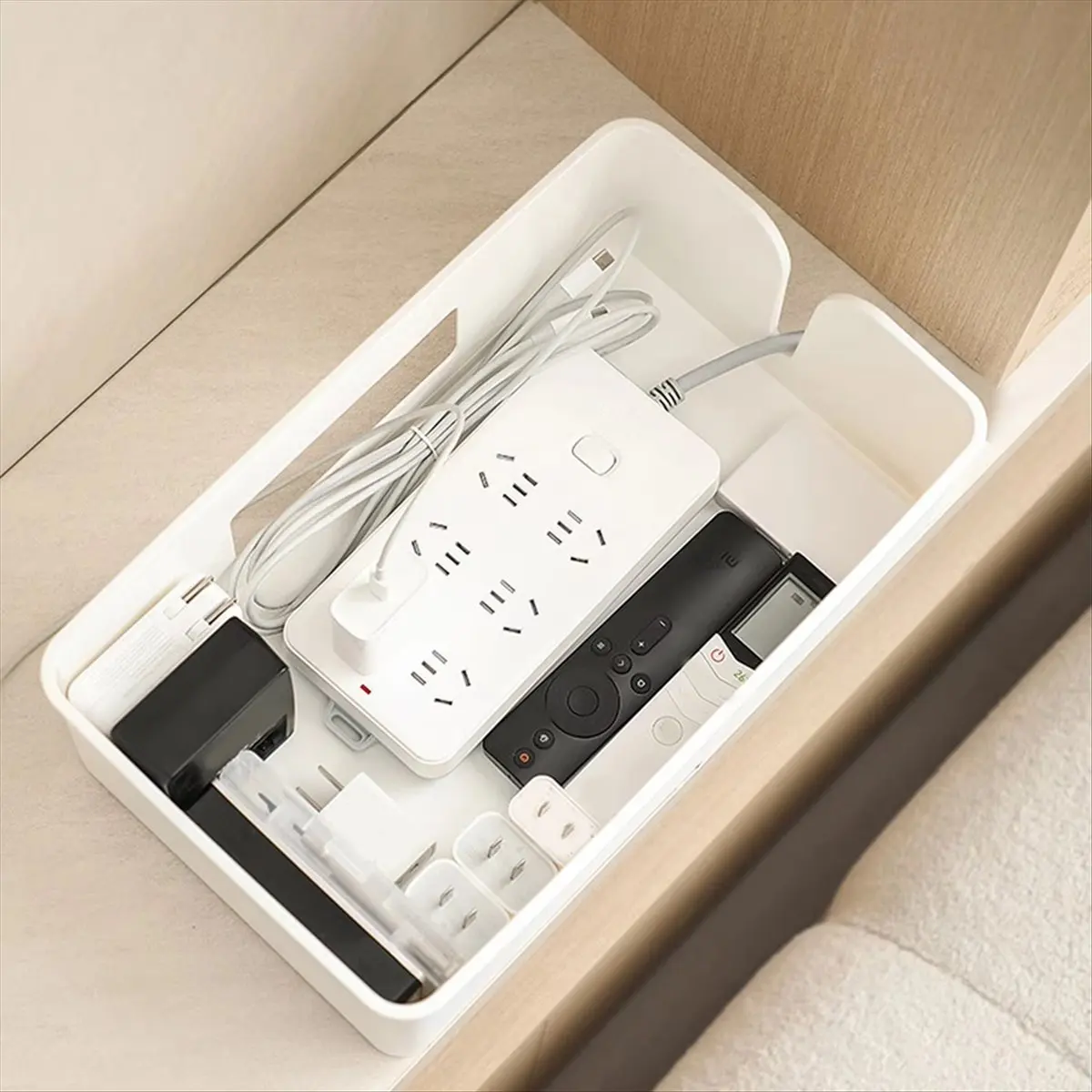 N86R 1PC Cable Storage Box Desktop Power Plug Board Storage Box Wireless WiFi Router Bracelet Desktop Data Line Plug Holder