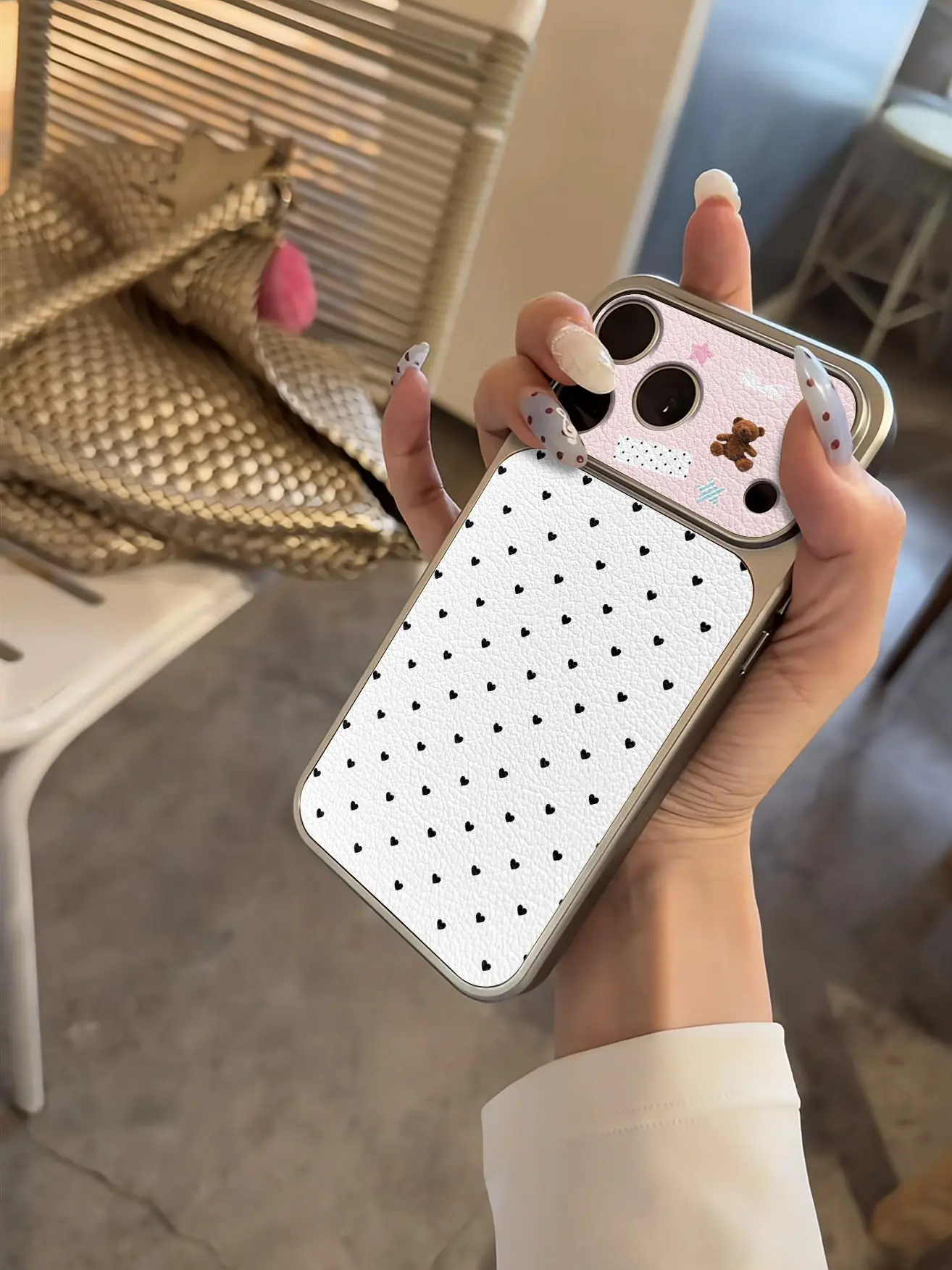 Einfache Polka Dots Luxus-Imitation 17 Handyhülle für iPhone 13 14 15 16 17 Pro Max 17Pro, plattierter Stoßfänger, stoßfeste Lederhülle – Detail 5