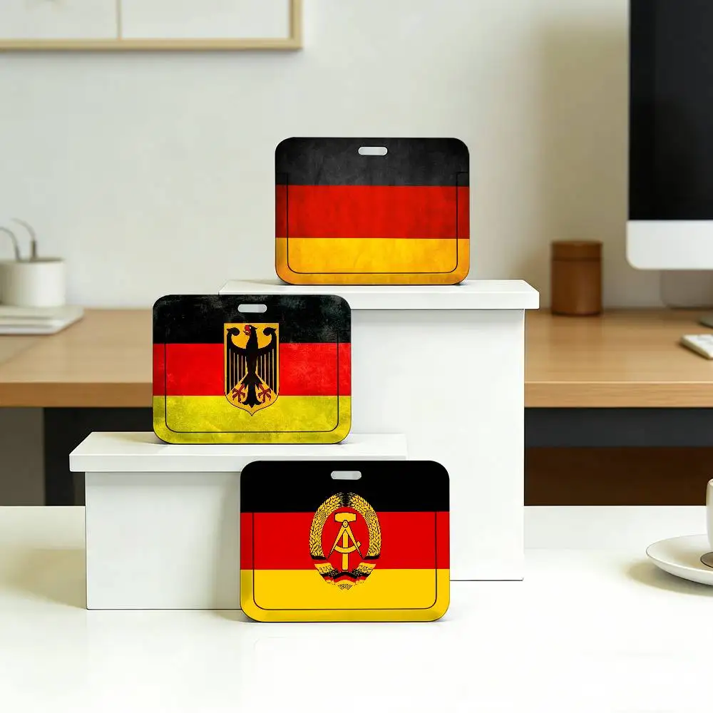 

Портативный шейный ремешок с держателями для карт в стиле немецкого флага, надежный для фотокарточек и проездных, легкий чехол для карт.