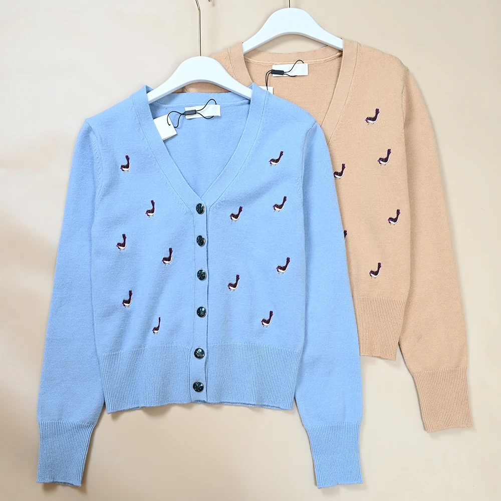 

Осень-зима, новый женский вязаный свитер с вышитым узором и одной пуговицей, вязаный свитер, пальто для поездок на работу, Sle Lon...