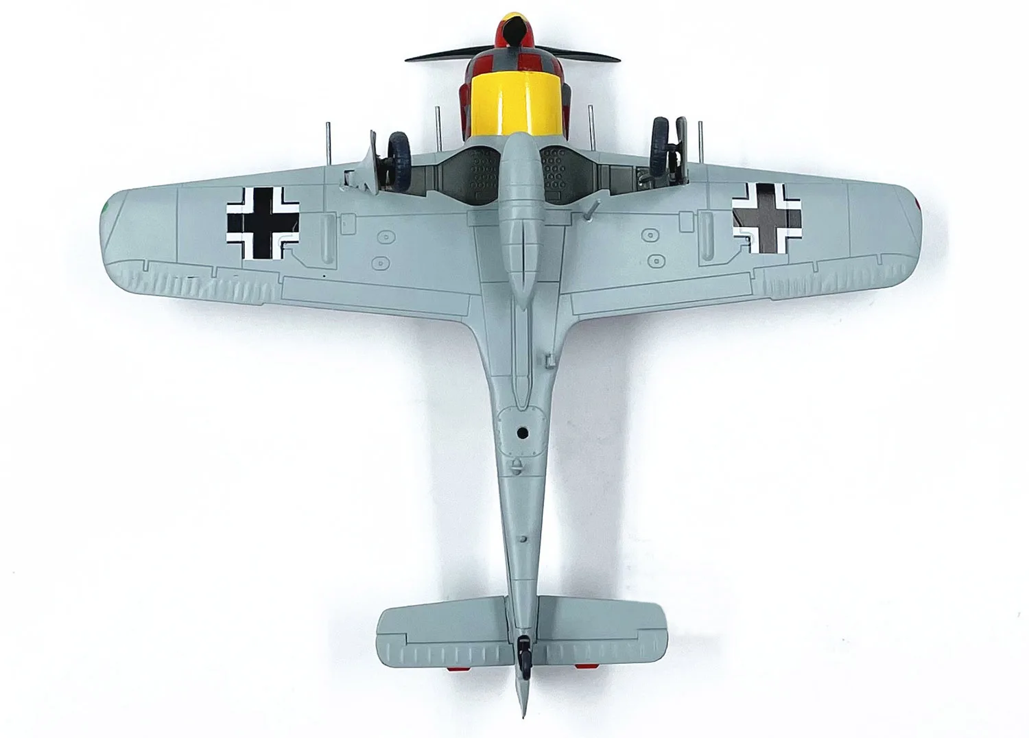 special offer 1: 72 36403 German FW190 A-6 fighter model  Finished product collection model