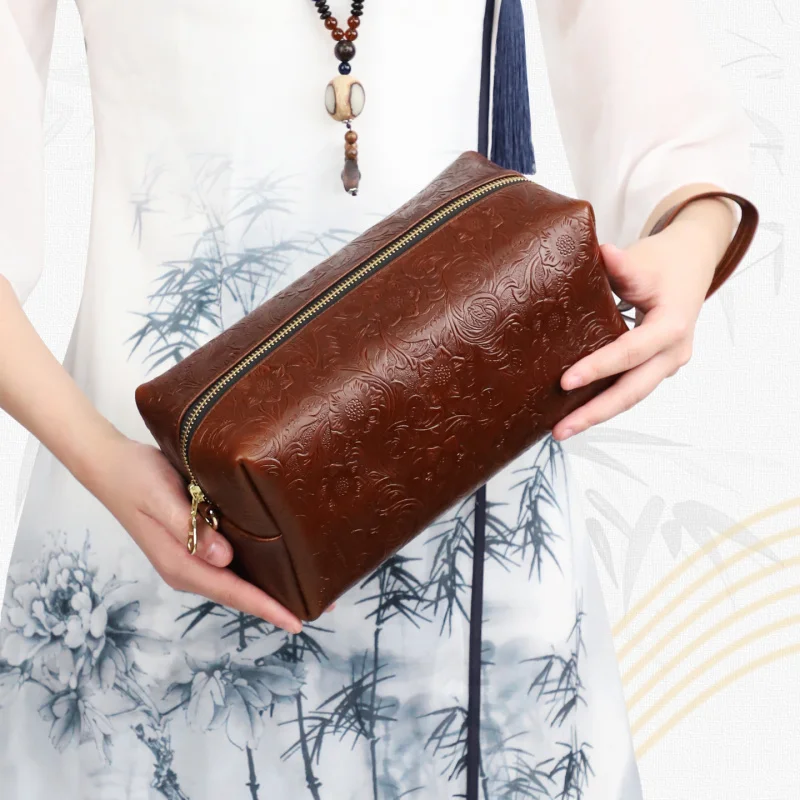 

Genuine Leather Toiletry kits Bag Men Women Mini Ipad Pouch Real Cowhide Cosmetic Shoulder Bag Purse Clutch Handbags