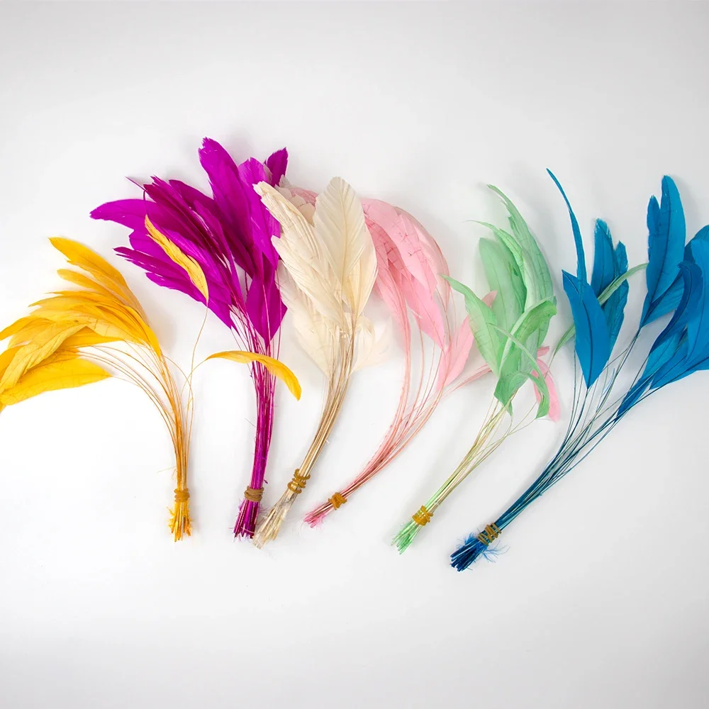 الجملة 50 قطعة أوزة ملونة الديك الجناح الريش 25-30 سنتيمتر أعمدة الدجاج DIY بها بنفسك الحرف مجوهرات صنع المجوهرات غطاء الرأس