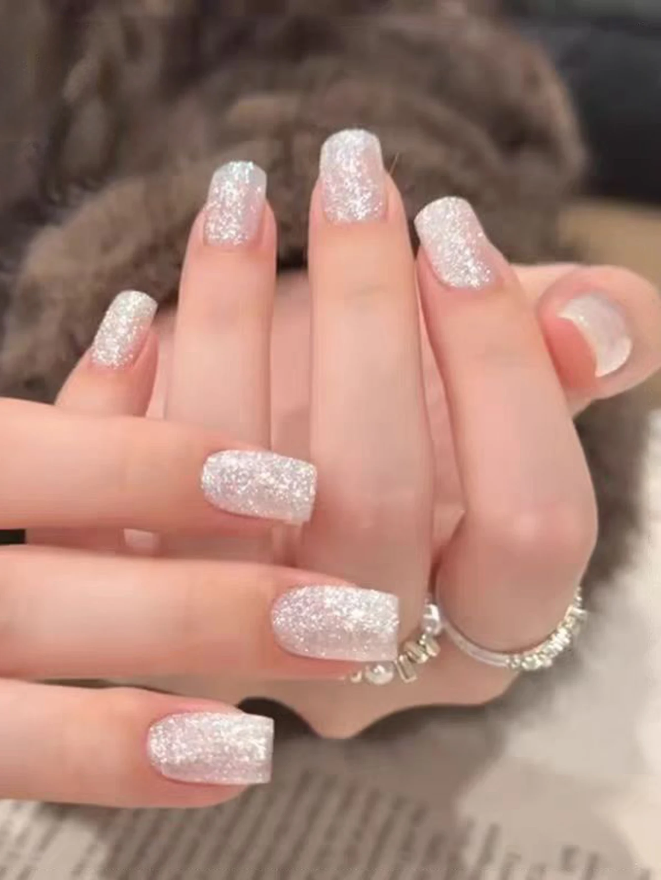 12ml Snow Velvet Glitter Gel Polish Sparkly White Silver UV LED Gel Super Shiny Fluffy Effect Soak Off Long Lasting Nail Varnish