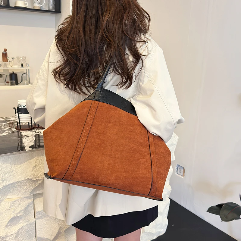 حقيبة كتف نسائية جلدية فاخرة كلاسيكية مصممة على الموضة حقيبة يد كروس أنيقة للمعيشة العصرية اليومية