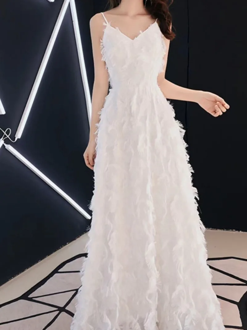 Customized Customized Luxury Feather Decoration Formal Dresses Women Sexy Spaghetti Strap A-line Prom Dress Solid Color Slim Wai