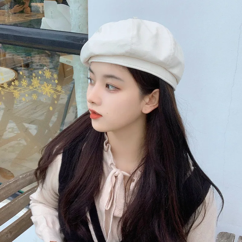 Pu leather beret suitable for women