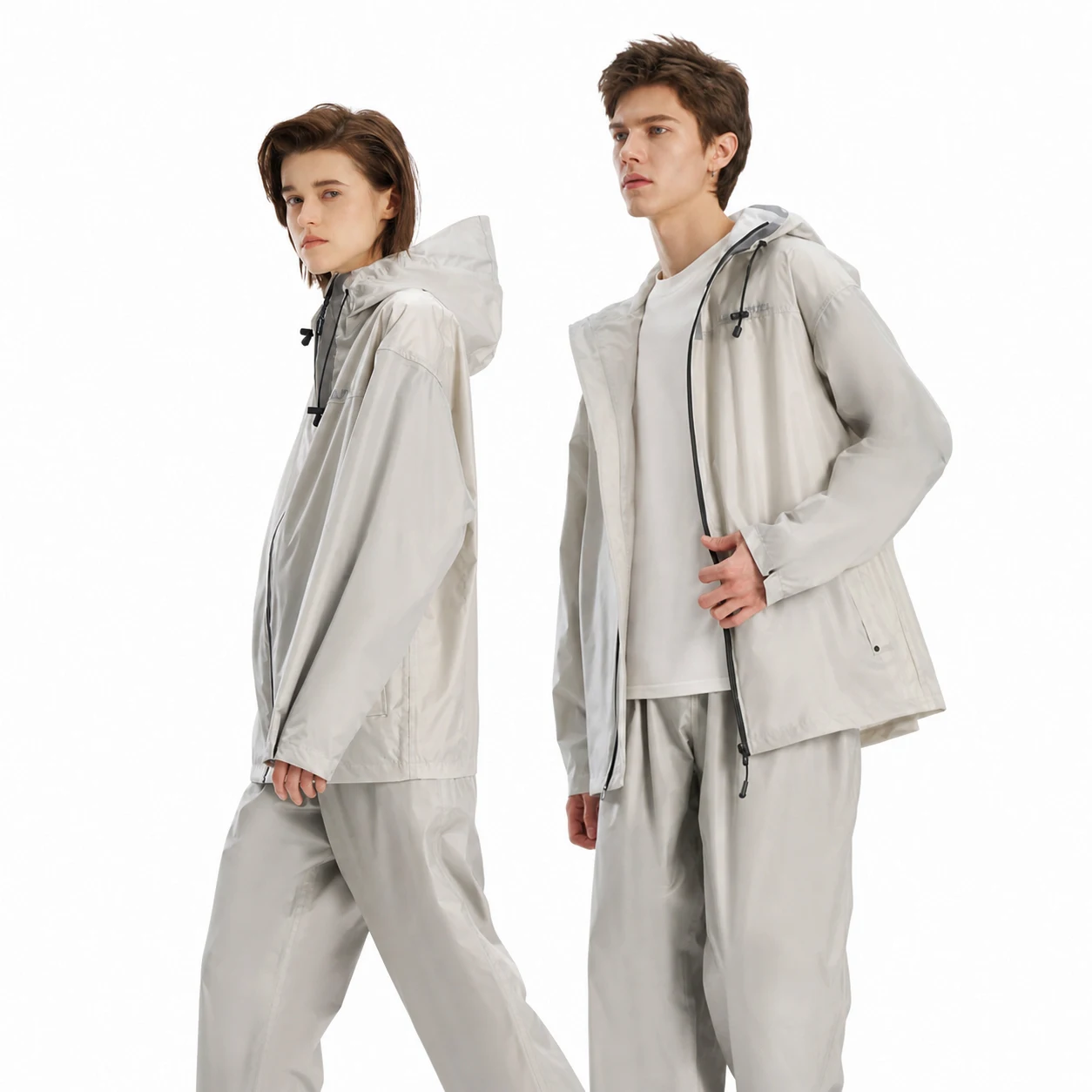 Waterproof Rain Suit (Jacket+Pants). Breathable, adjustable hood, elastic cuffs, reflective. Ideal for golf, cycling, hiking