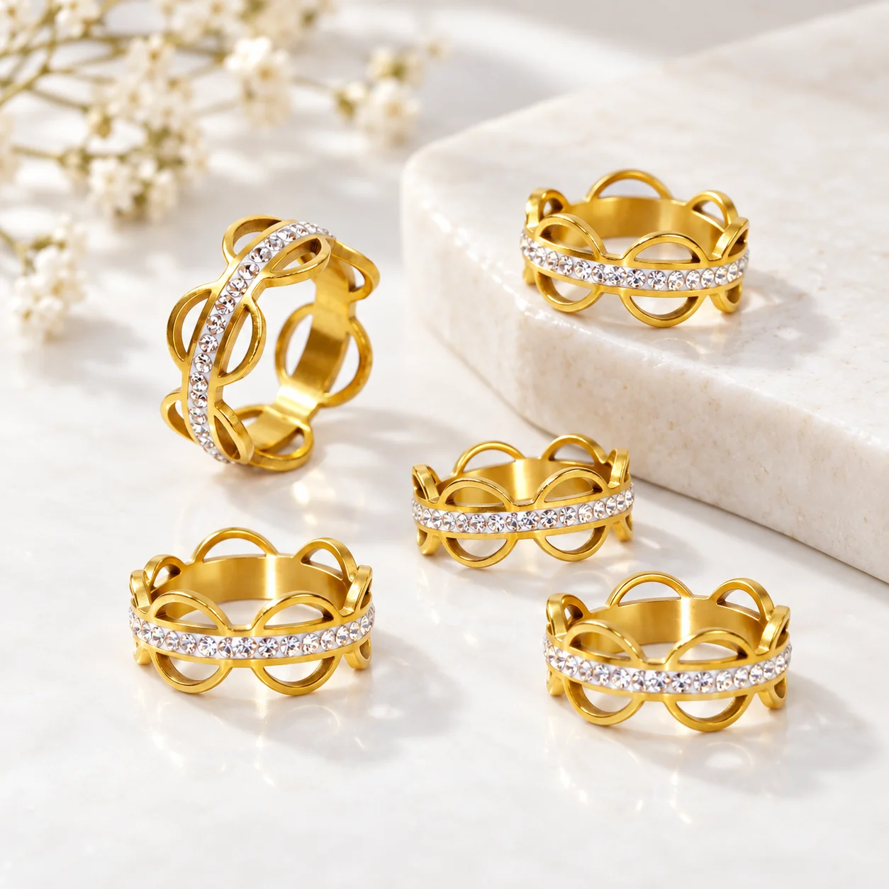 20pcs/Lot Stainless Steel Rings Gold Color Hollow Scalloped CZ Crystal Band Women Unisex Wedding Jewelry Wholesale Bulk
