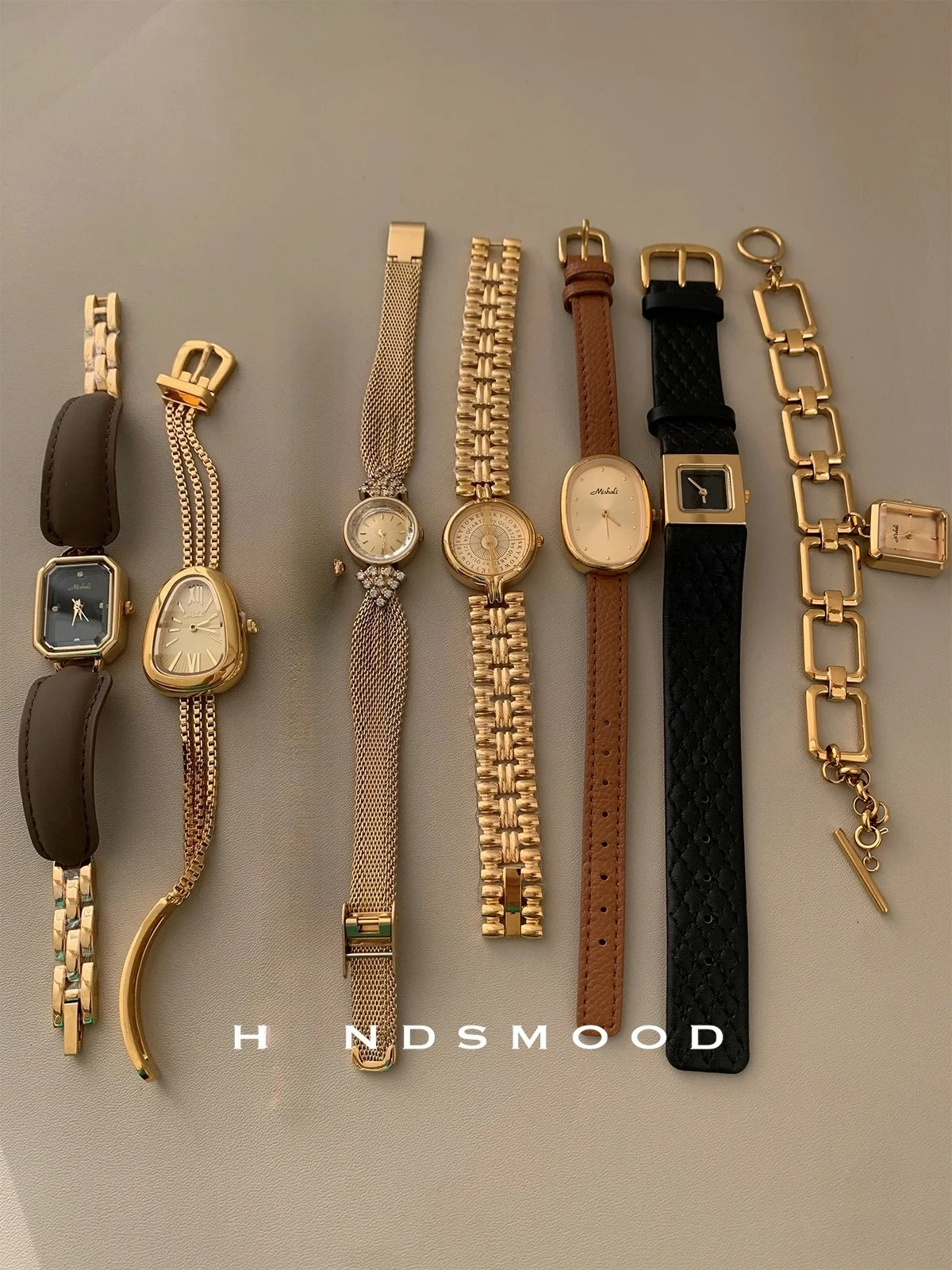 

Высококачественные выбранные часы, изысканные и стильные женские часы, изысканные кварцевые часы в винтажном стиле, женские подарки.